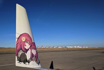 Popola and Devola looking over the Mojave boneyard